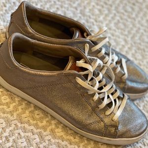Ladies silver leather sneakers COLE HAAN 8.5